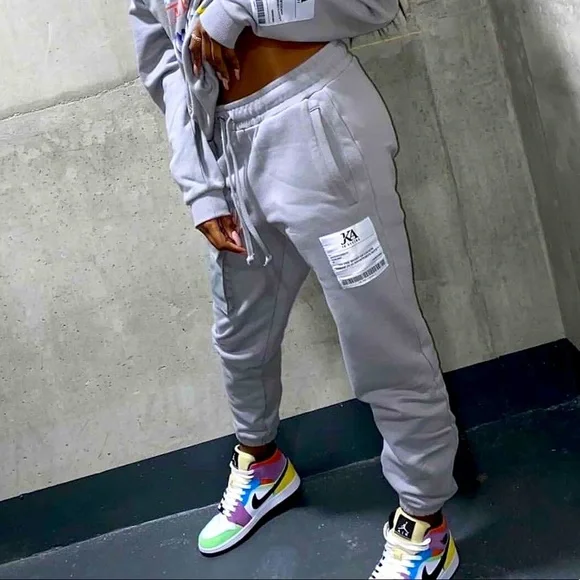 NWT tracksuit sweatpants - Picture 1 of 6
